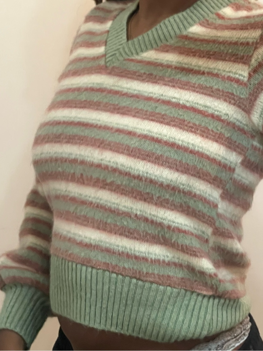 Vintage Y2K Striped Sage Green & Dusty Pink V-Neck Knit Sweater – M